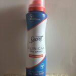 Secret "Clinical Dry Spray"  Stress Response" 3.8oz