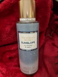 Victoria Secret: Sunslope Icy Coconut & Amber Fragrance Mist