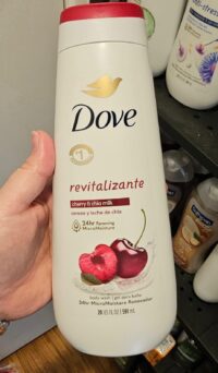 Dove Women 24 HR Renewing Bodywash 20 fl.oz: Revitalizing Cherry & Chia Milk