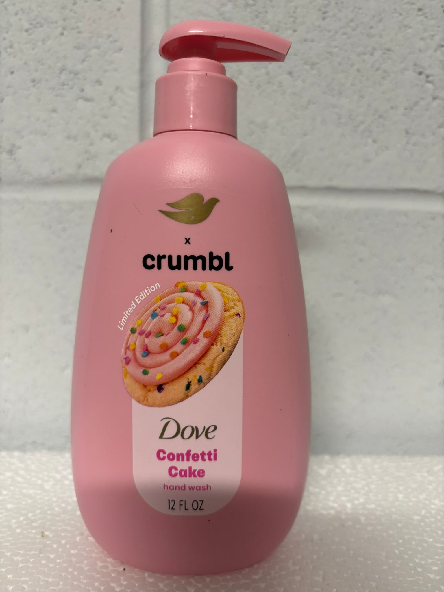 u13 Dove "Confetti Cake" Handwash - 12floz - Image 1