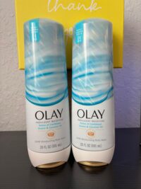 Olay Indulgent Moisture Ribbons Notes of Caribbean Guava & Coconut Oil Bodywash - 20oz - Image 2