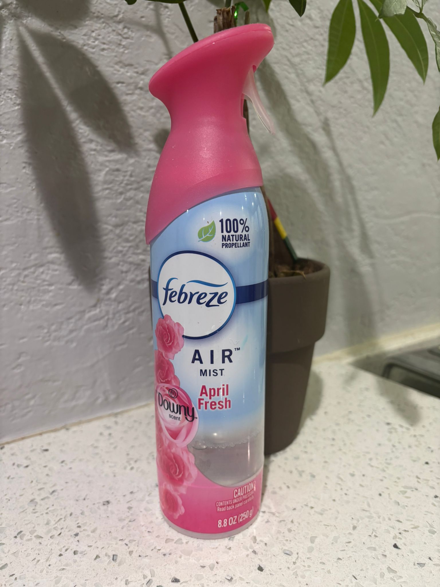 ee11 Febreze Air Spray Downy April Fresh Scent - Image 1