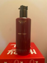 Victoria Secret: Very Sexy Lotion 8.4 floz