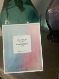Victoria's Secret Bombshell Isle Perfume - Image 2