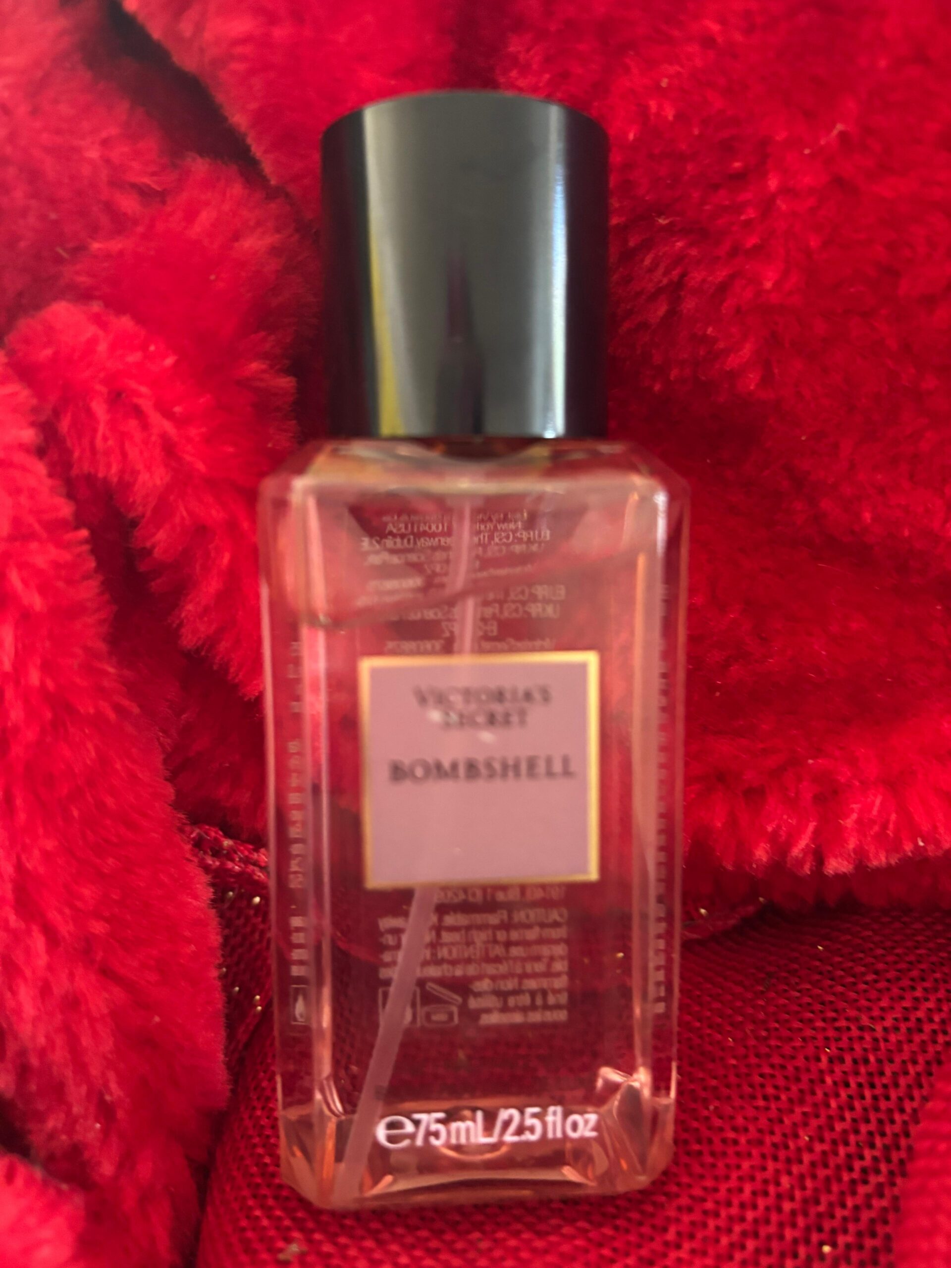 s500 Victoria Secret: Bombshell - Fine Fragrance Mist 2.5 floz - Image 1