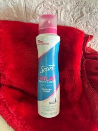 Secret Outlast Sweat & Odor Dry Spray "Protecting Powder" 4.1oz