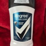 Degree Men's Ultra Clear Black & White Fresh Antiperspirant/Deodorant 2.7oz