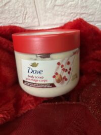 Dove Body Scrub (Gommage Corps) Pomegranate Seeds & Shea Butter