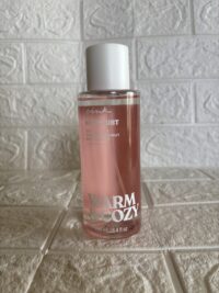 Pink : Warm & Cozy: Soft Vanilla, Toasted Coconut, Passionfruit [Mist]