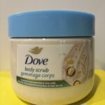 Dove Bodyscrub - Gommage Corps - Crushed Macadamia & Rice Milk