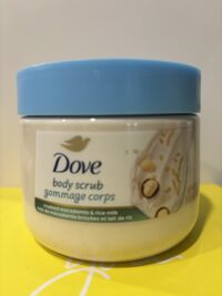 Dove Bodyscrub - Gommage Corps - Crushed Macadamia & Rice Milk