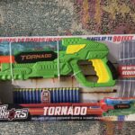 Tornado Blast up to 90ft - (includes 20 Long distance darts & 14 Dart Banana clips 6+)