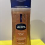 Vasline Glazed & Glisten Sunlit Glow  Gel Oil - Vanilla & Cocoa