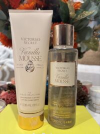 Victoria Secret: Bare Vanilla Mousse [Mist+Lotion]